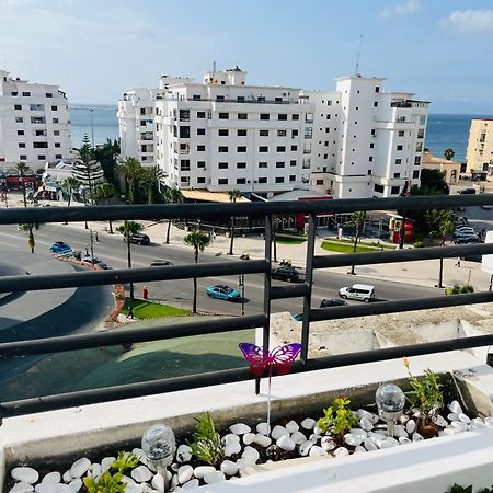 Bright Apartment With Sea View, Few Steps Away From The Tgv Tanger Kültér fotó