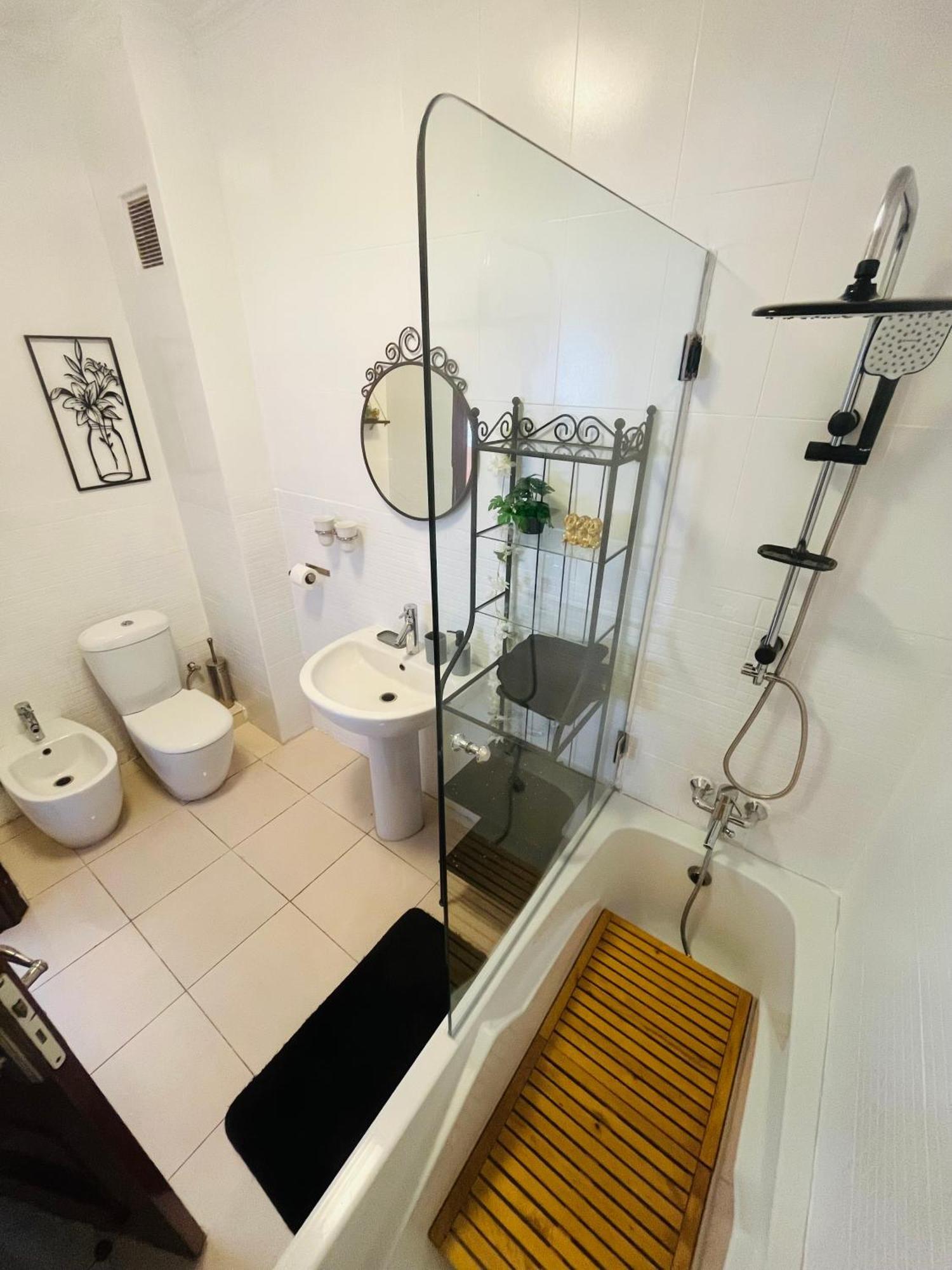 Bright Apartment With Sea View, Few Steps Away From The Tgv Tanger Kültér fotó